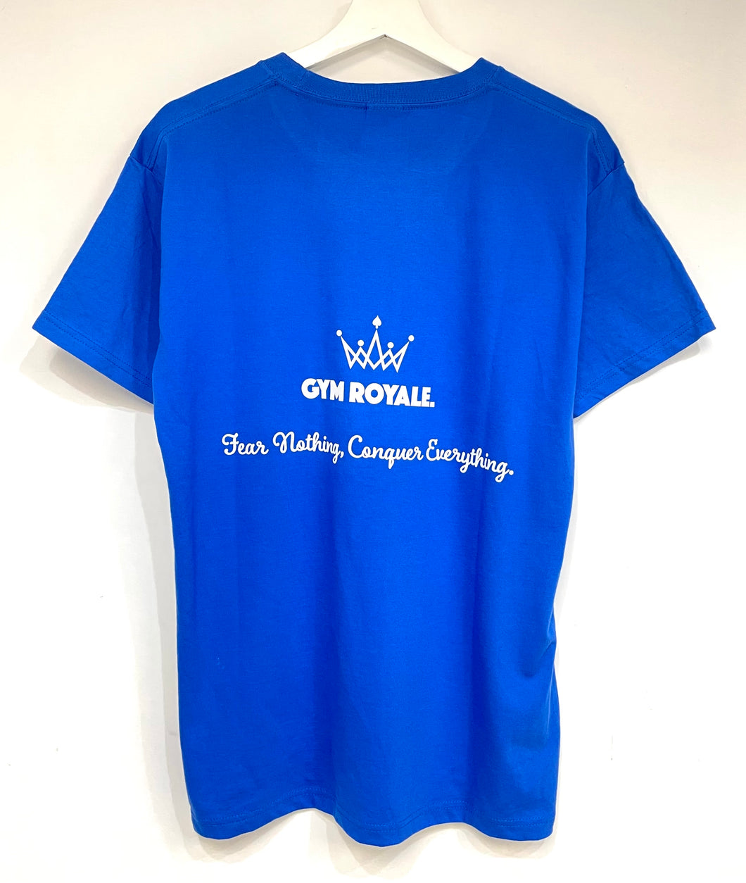 Gym Royale® Conquer Everything - T-shirt - White on Blue